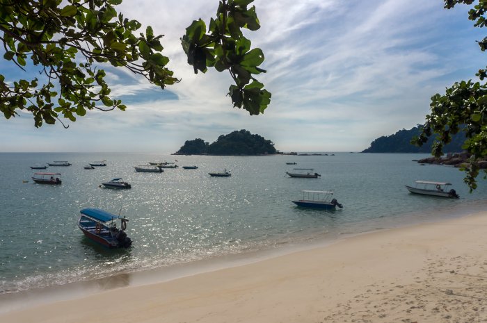 Plage sur l'île de Pangkor, Malaisie