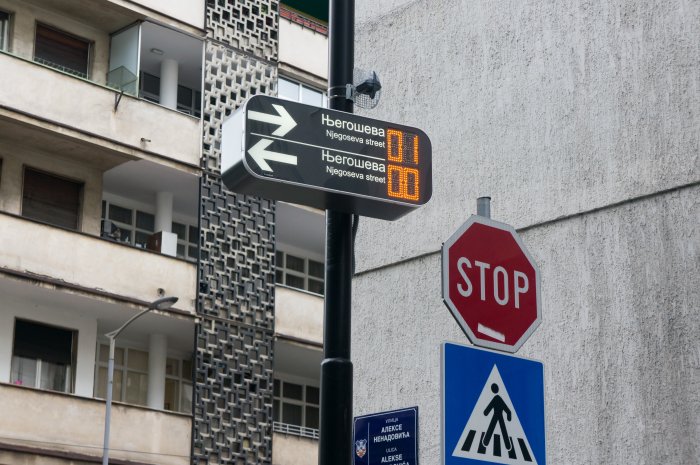 Panneaux places stationnement Belgrade