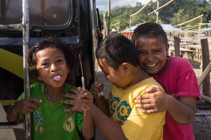 Enfants indonésiens à Florès