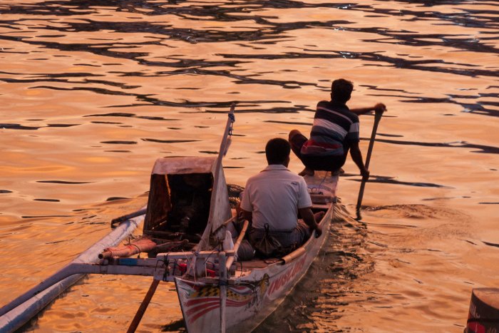 Coucher de soleil au port de Labuan Bajo