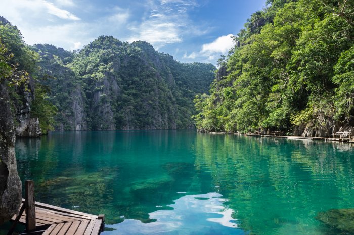 Kayangan lake