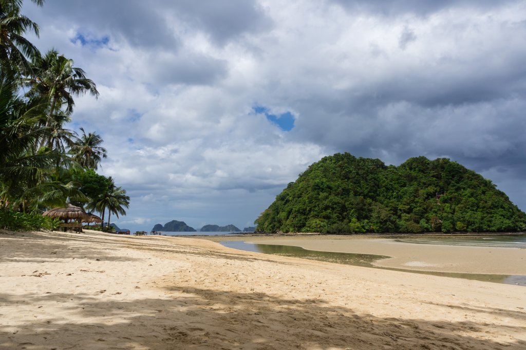 Plage de Las Cabanas, El Nido