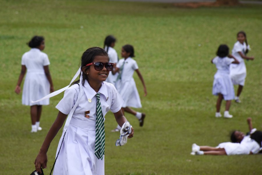 Enfants qui jouent, Jardin botanique de Kandy, Sri Lanka