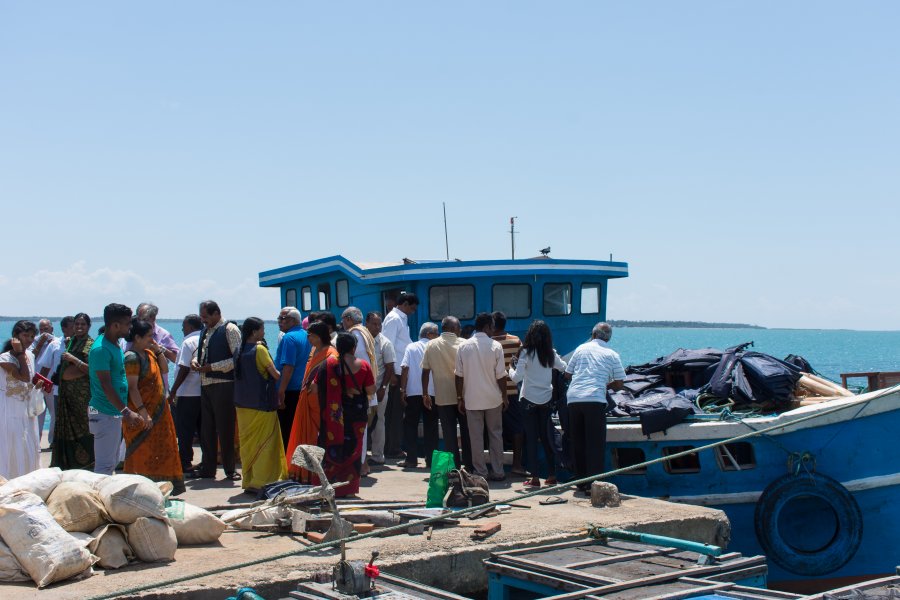 Bateau de Jaffna à Nainativu