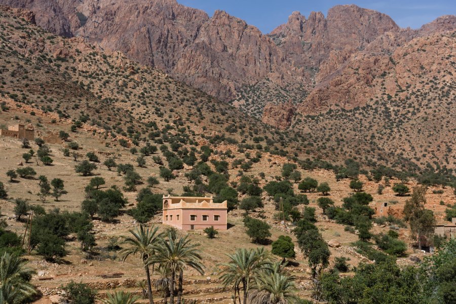 Tafraout dans la montagne au Maroc