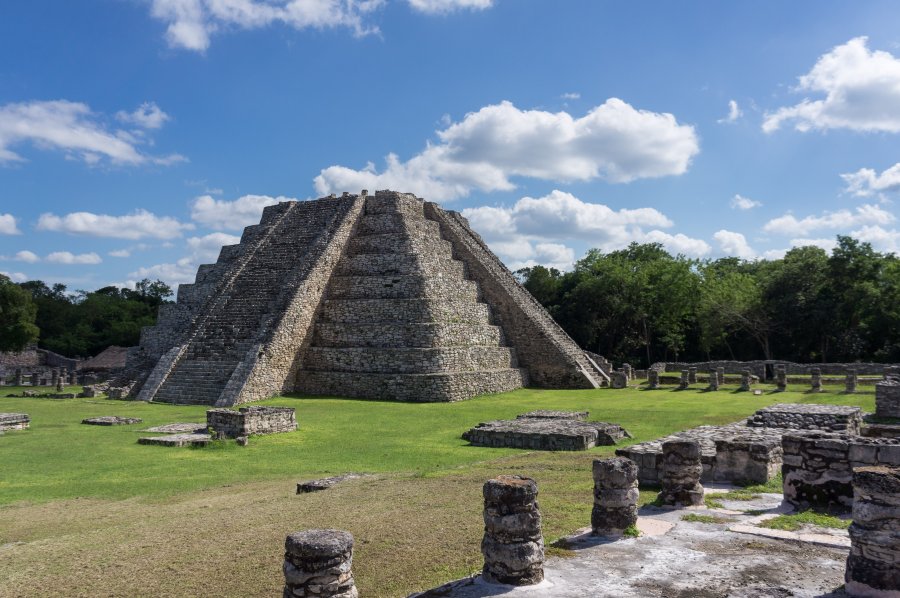 Temples maya à Mayapan, Mexique