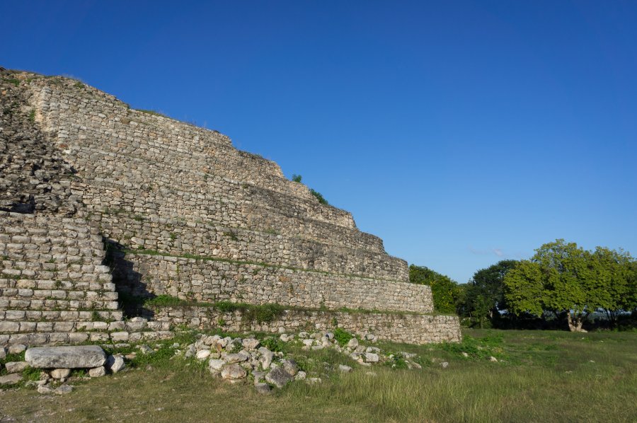 Pyramide maya à Izamal, Mexique