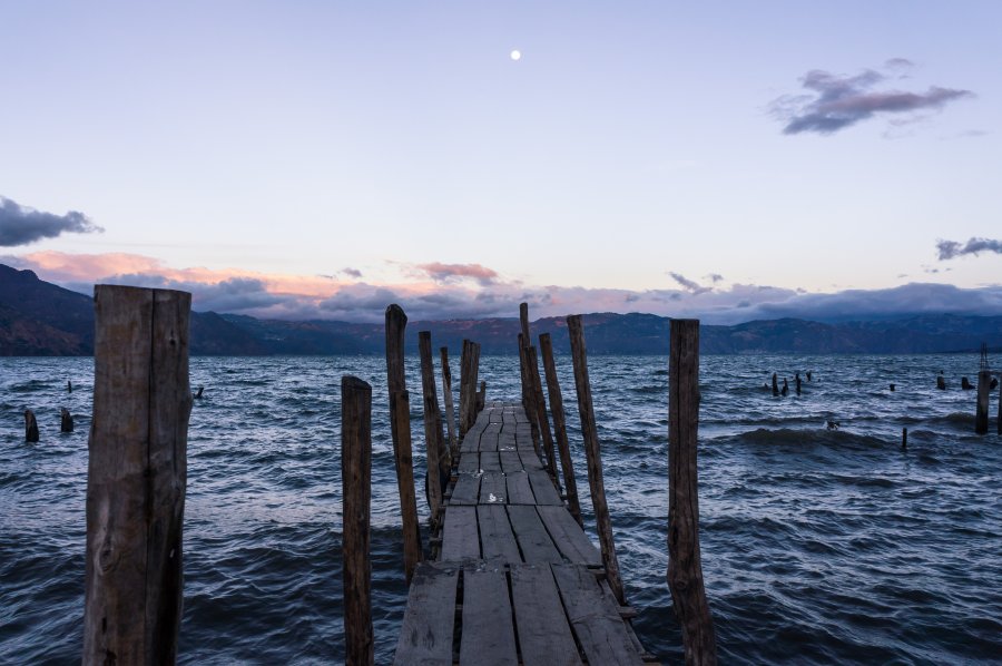 Coucher de soleil au lac Atitlán, Guatemala