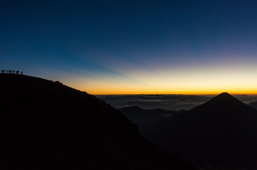 Lever de soleil au sommet de l'Acatenango, Guatemala