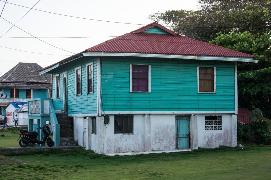 Maisons traditionnelles à San Andres, Colombie