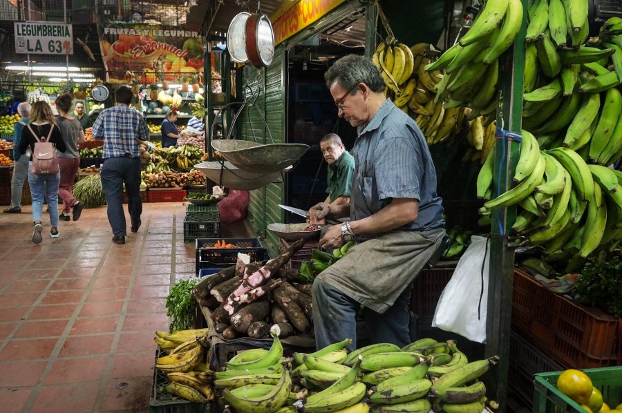 Marché de fruits exotiques à Minorista, Medellín