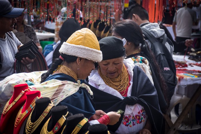 Marché artisanal d'Otavalo, Équateur