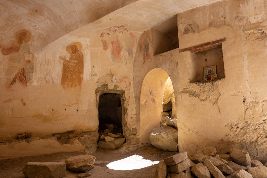 Fresques sur les grottes de Davit Gareja, Géorgie