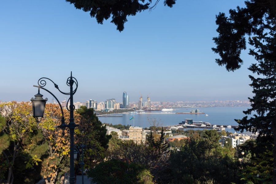 Panorama de la mer caspienne à Bakou