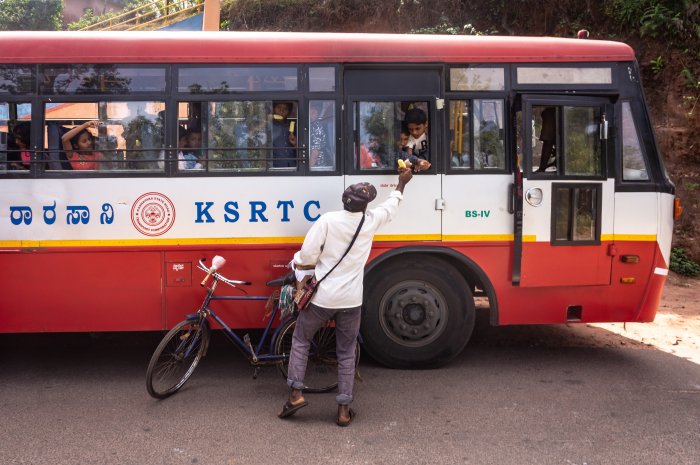 Bus scolaire en Inde