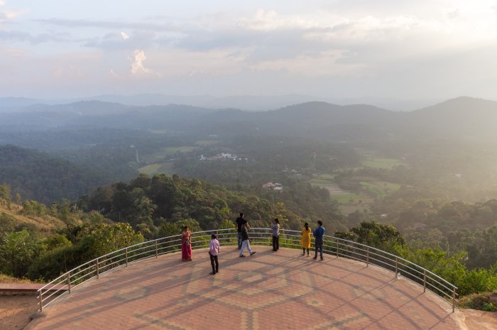 Coucher de soleil au Raja's seat, Madikeri, Coorg