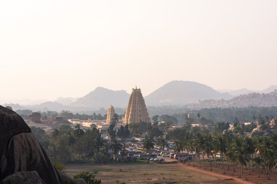 Vue sur Hampi depuis la colline Matanga à Hampi