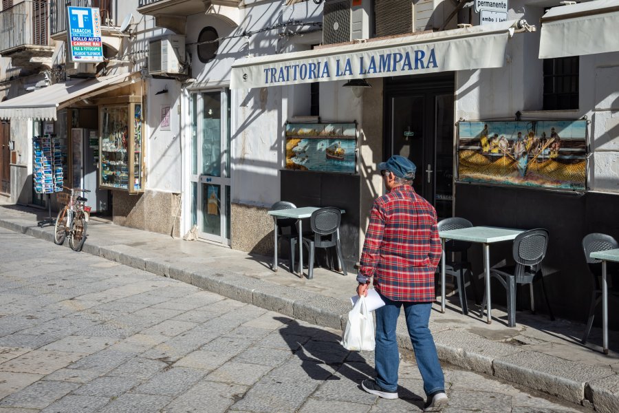 Rue de Favignana, Sicile, Italie