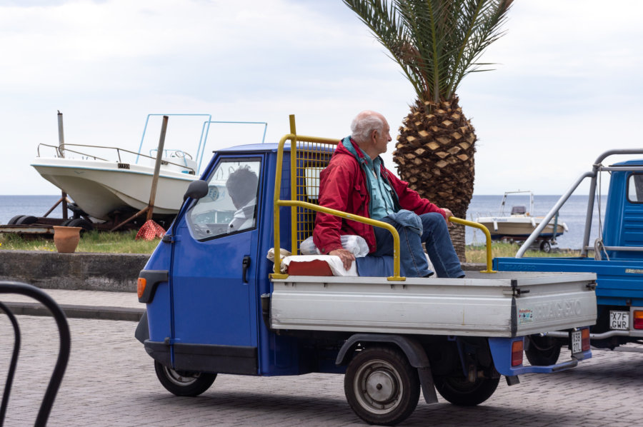 Triporteur-taxi sur l'île de Stromboli