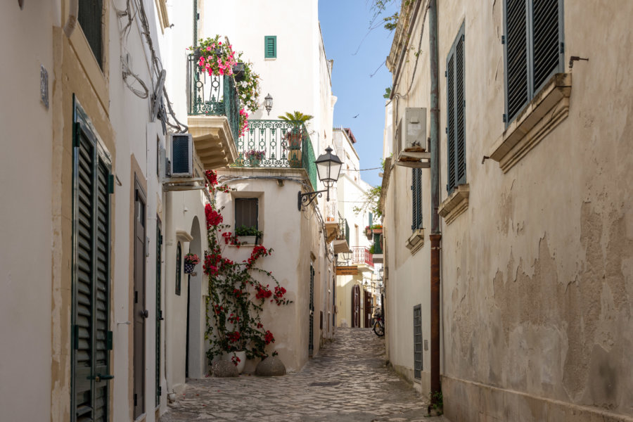 Rue de la ville d'Otranto, Salento, Italie