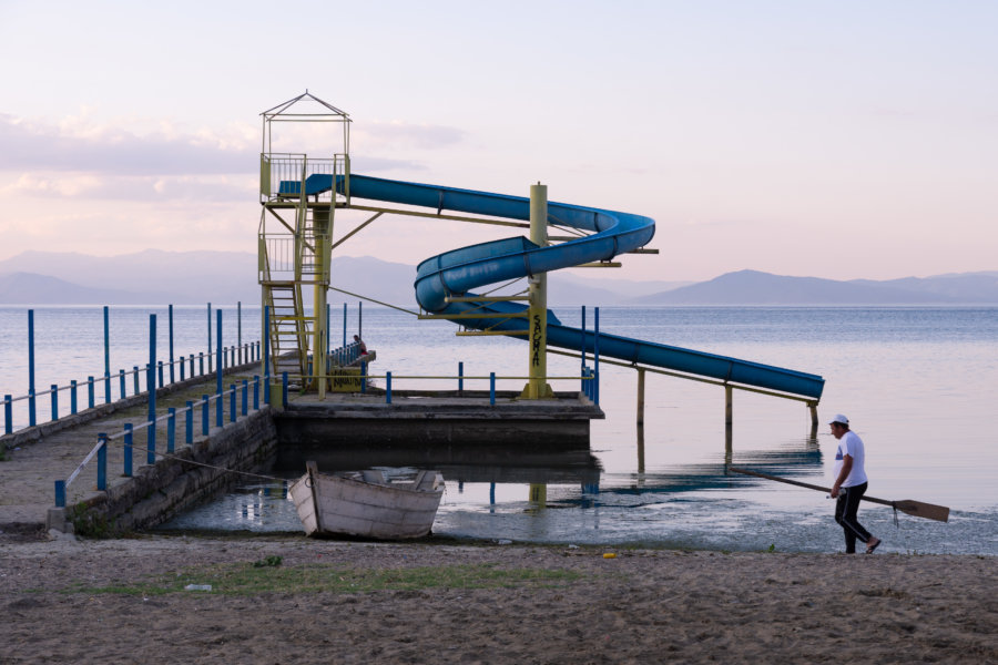 Toboggan abandonné à Pogradec