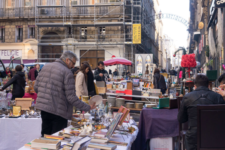 Brocante au quartier des antiquaires de Marseille