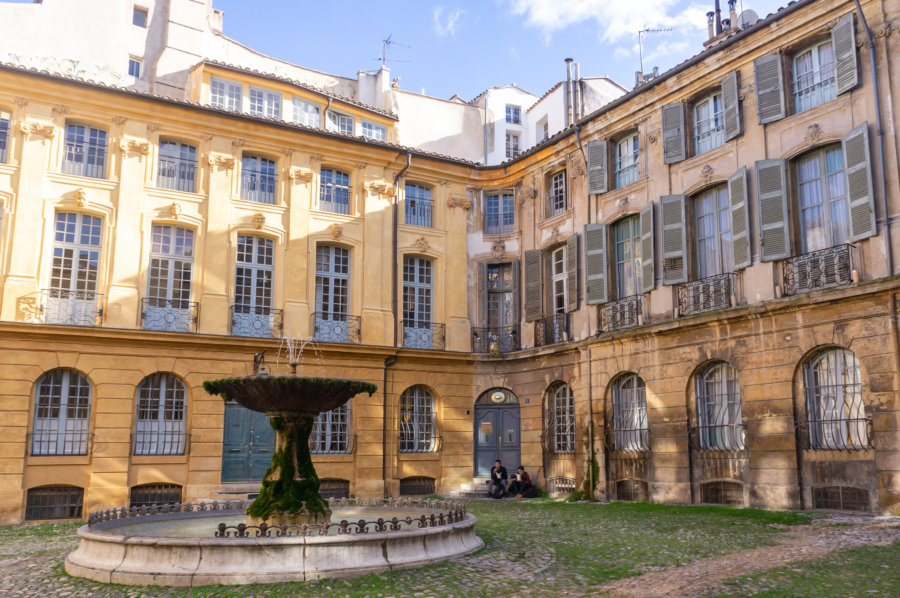 Place Albertas à Aix-en-Provence