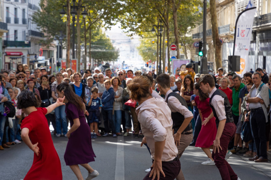 Spectacle de danse sur la Canebière