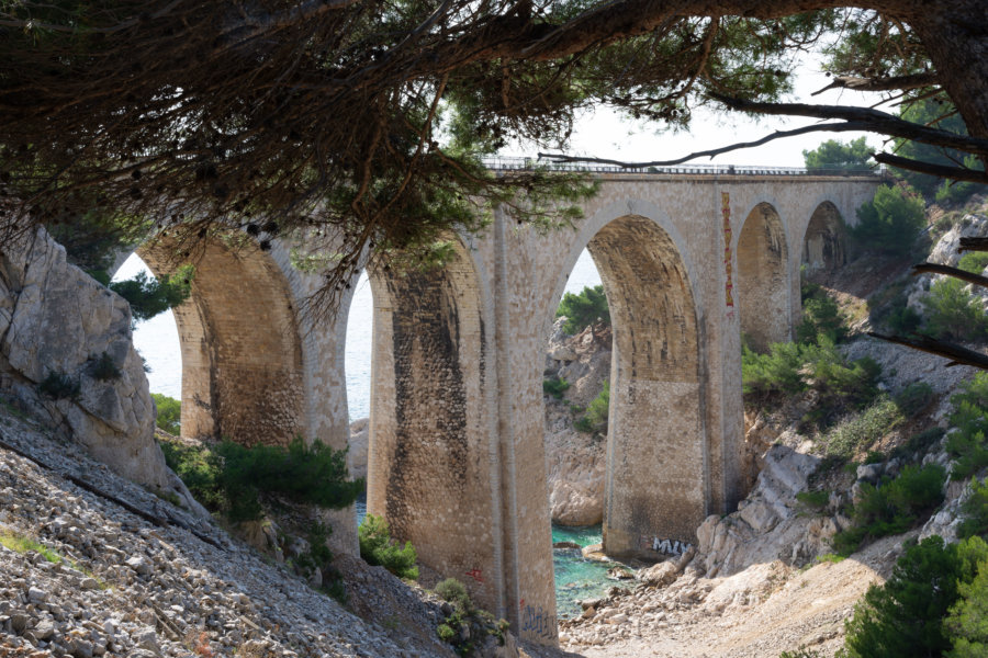 Acqueduc de la calanque de l'everine