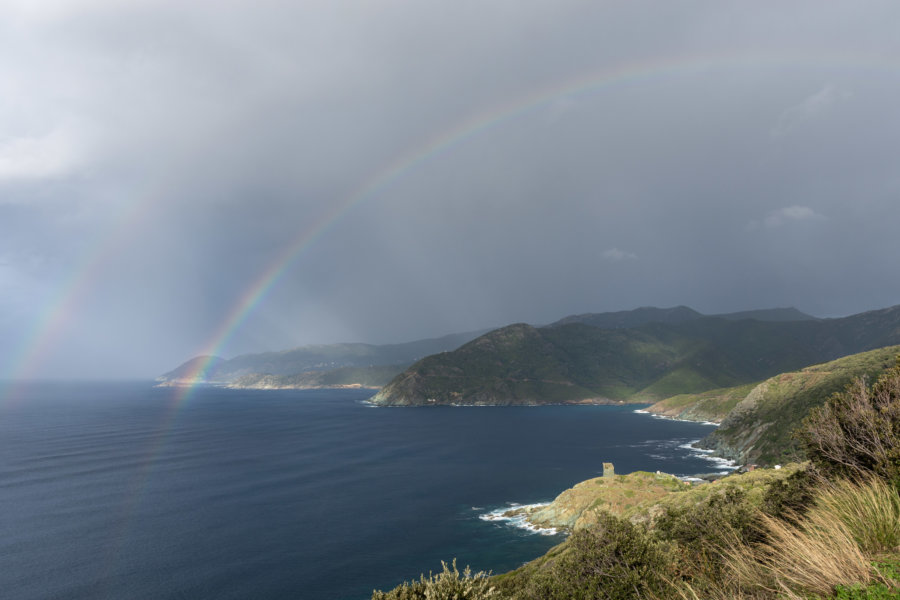 Arc-en-ciel sur le Cap Corse