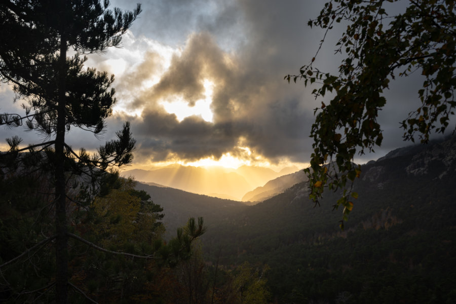 Coucher de soleil sur Piana et la montagne