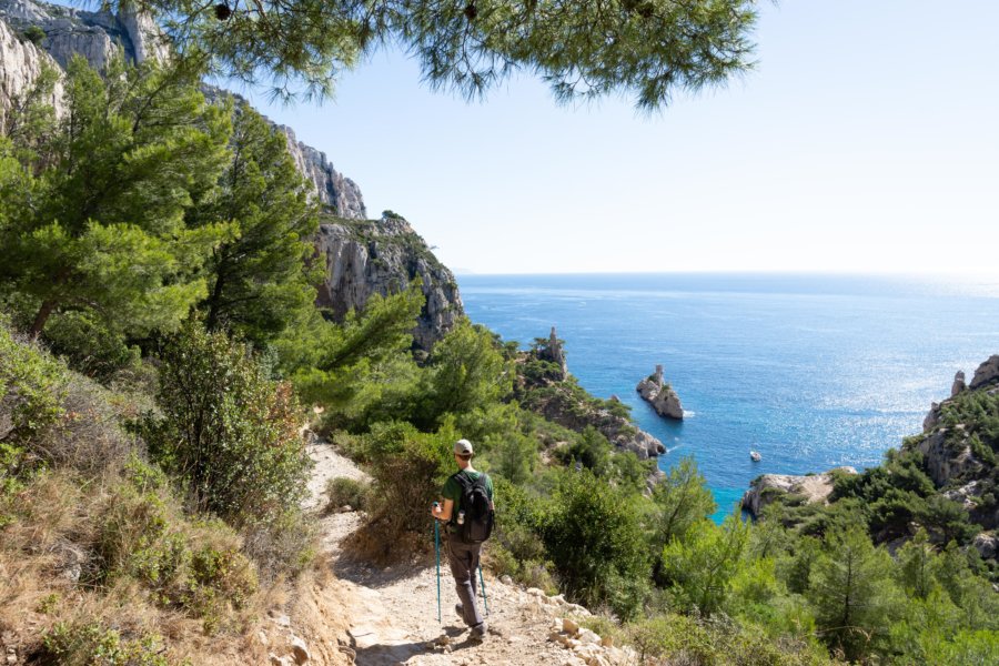 Randonnée vers la calanque de Sugiton