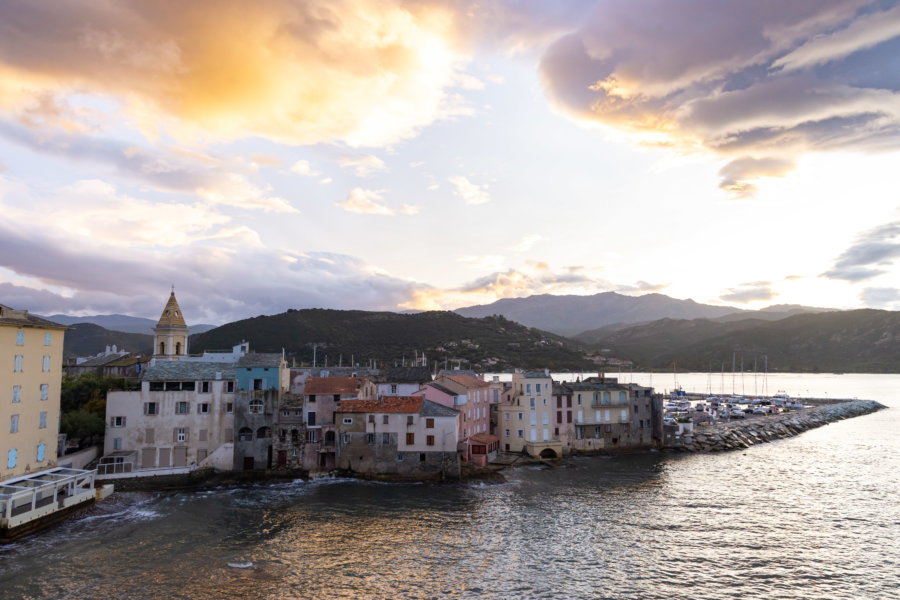 Coucher de soleil sur Saint-Florent en Corse