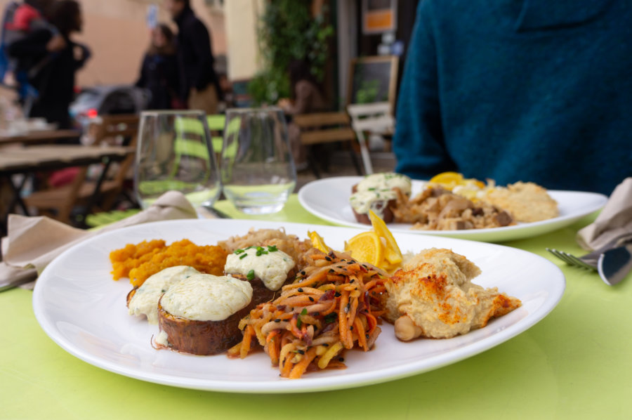 La table à l'envers, restaurant végétarien à Marseille
