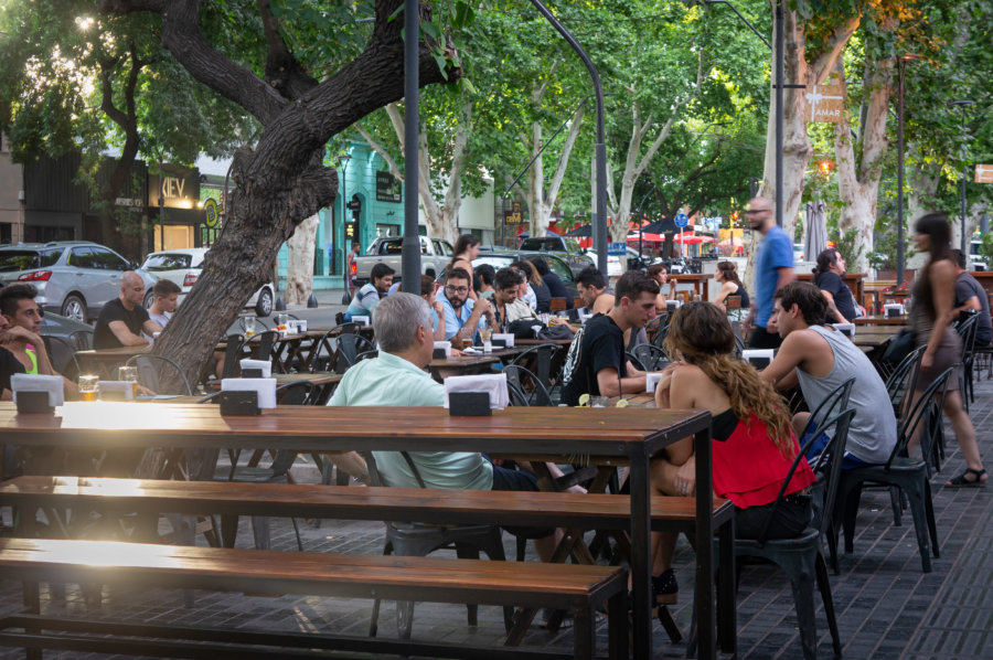 Bars dans la ville de Mendoza, Argentine