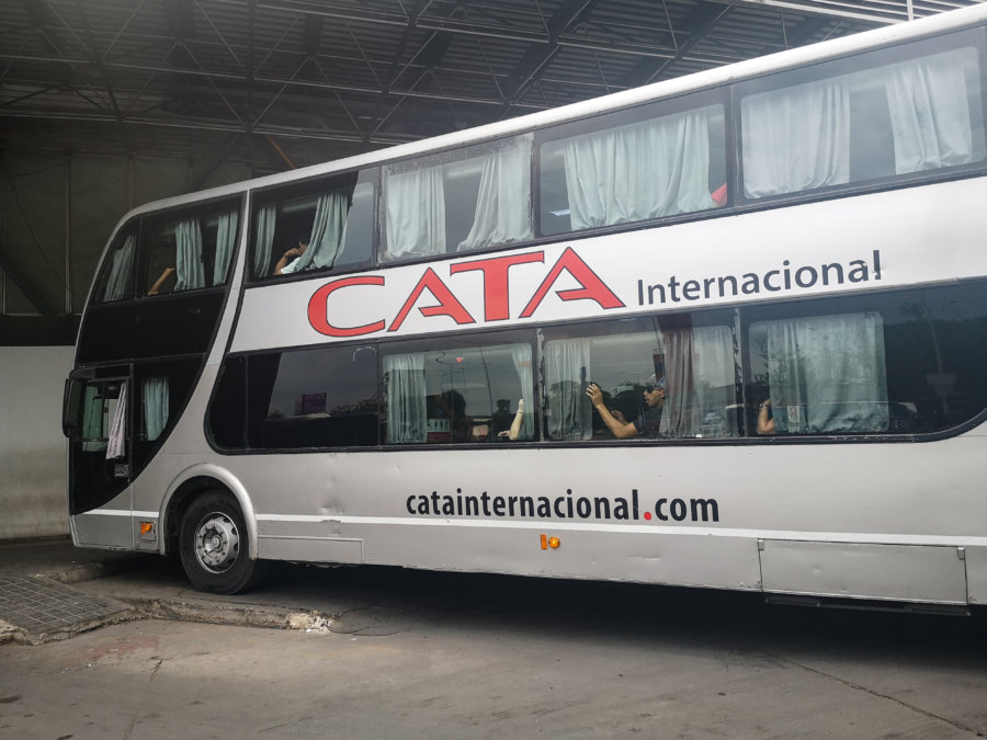 Cata internacional, bus en Argentine