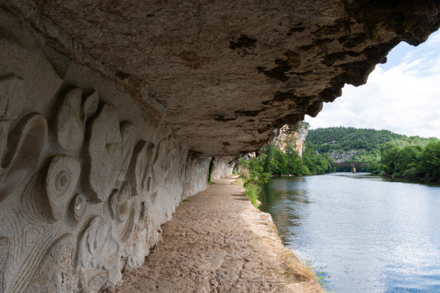 Chemin de halage à Bouziès