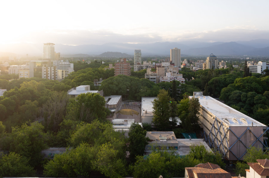 Mendoza en Argentine au coucher du soleil