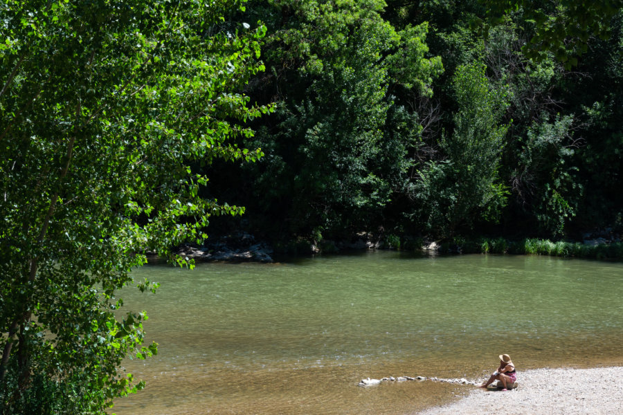 Baignade dans l'Aveyron à Cazals