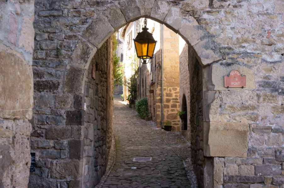 Porte du village de Penne