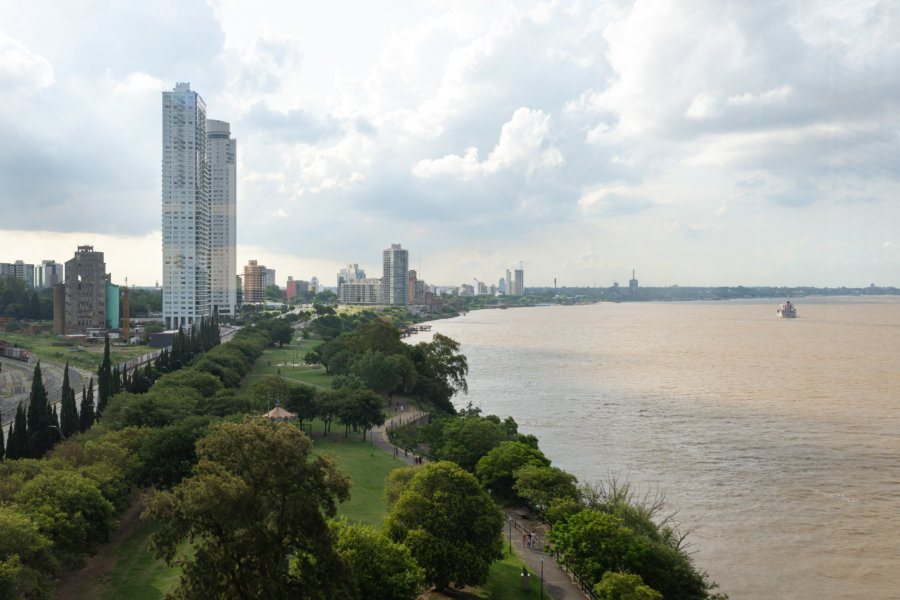 Vue sur Rosario et le Paraná depuis le musée Macro