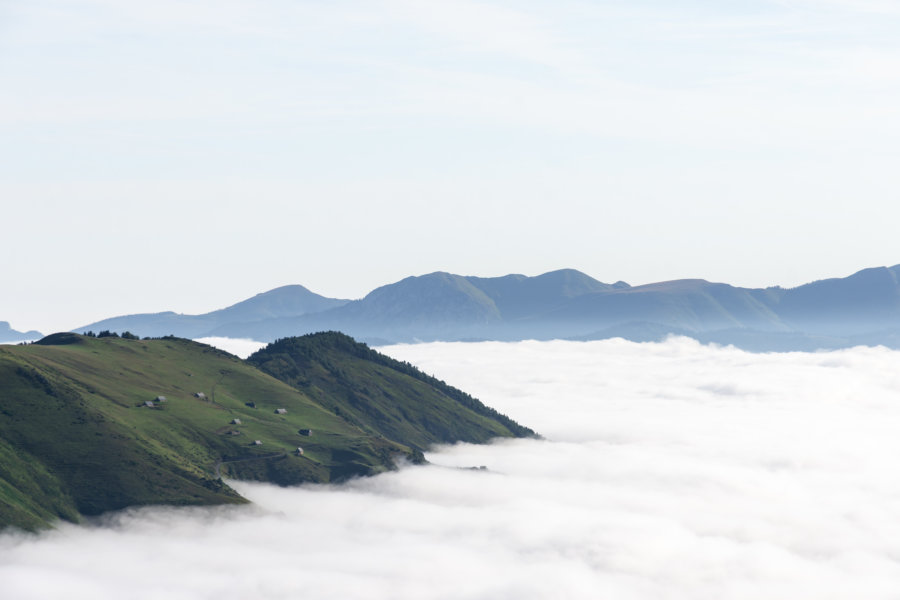 Mer de nuages au Pla d'Adet, Saint-Lary, Pyrénées