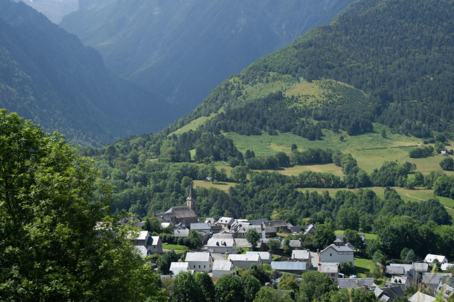 Village d'Azet dans les Hautes-Pyrénées