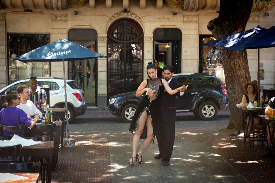 Danseurs de tango Plaza Dorrego à San Telmo