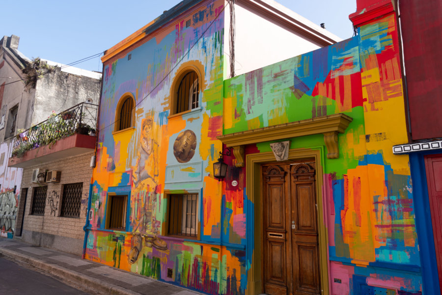 Street art dans une rue de Palermo Soho à Buenos Aires