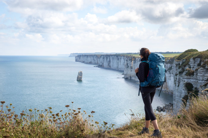 Randonnée sur le GR21, le sentier des falaises près d'Etretat