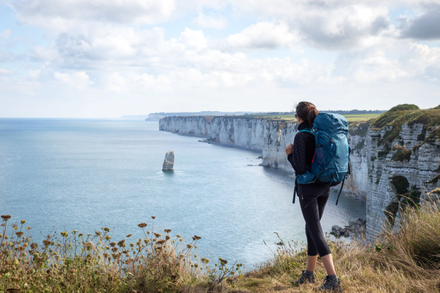 Randonnée sur le GR21, le sentier des falaises près d'Étretat