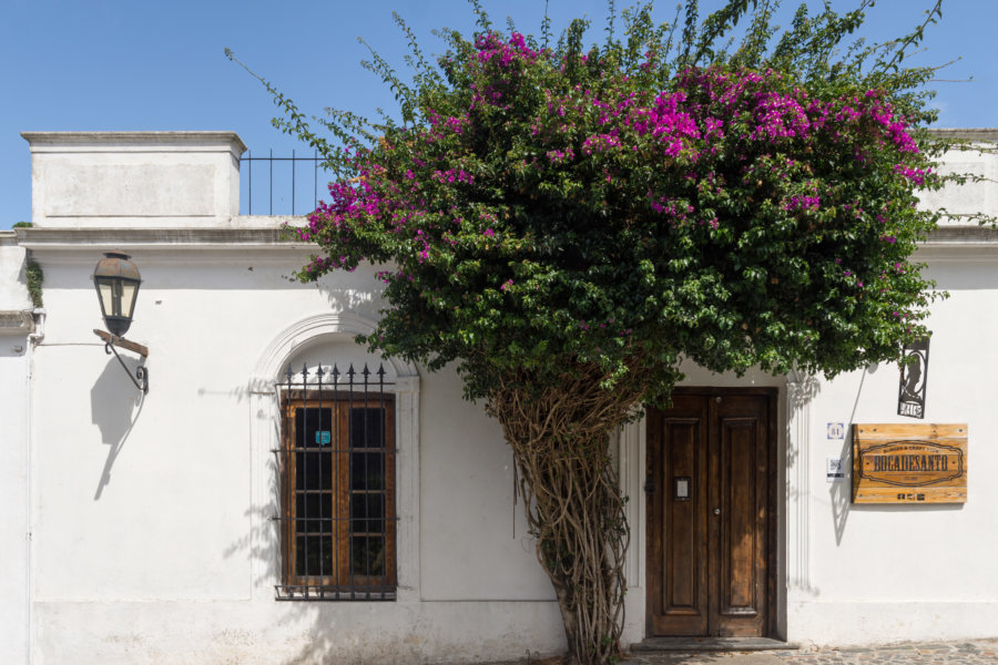 Façade dans la ville de Colonia del Sacramento