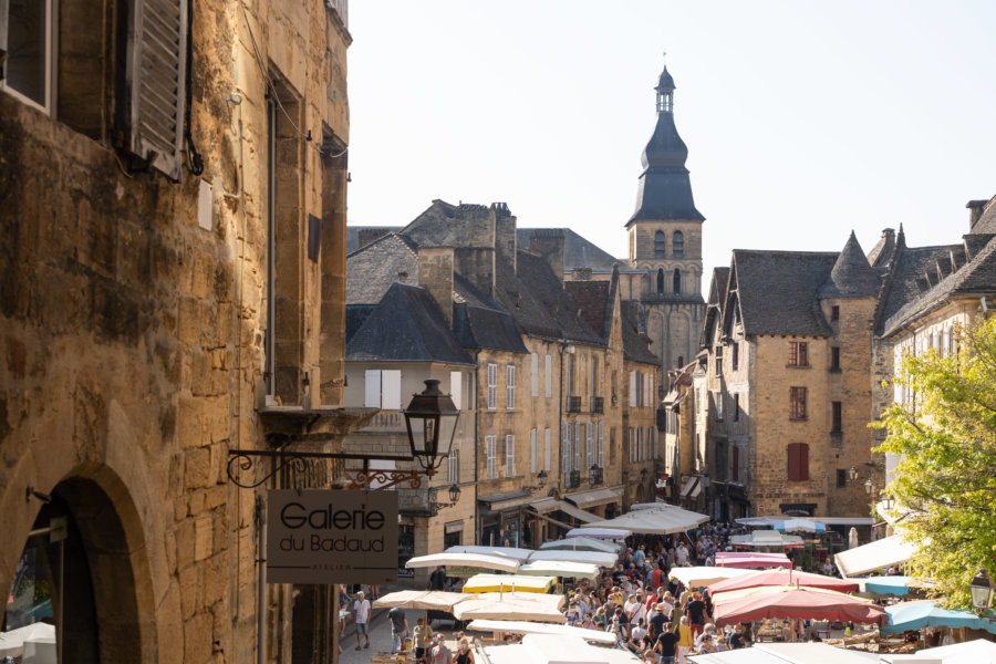 Marché du mercredi à Sarlat-la-Canéda, Périgord noir