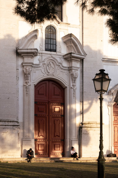 Façade de l'église de Graça